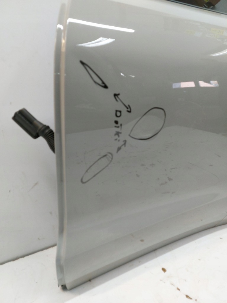 фото №7, Porsche taycan 4s 9j1 2022 дверь левая задняя задние серые m9a повреждённые