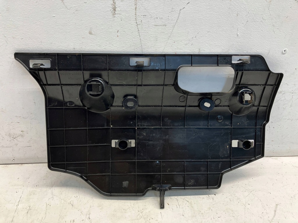 фото №5, Yaris cross защита панели консоли нижняя правая