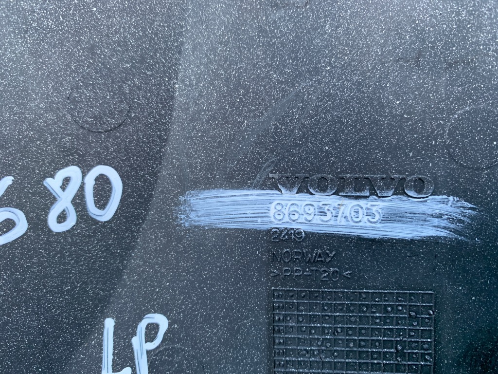 фото №9, Направляющая левый кронштейн бампера кронштейн volvo s80 i 1 98-06 8693703