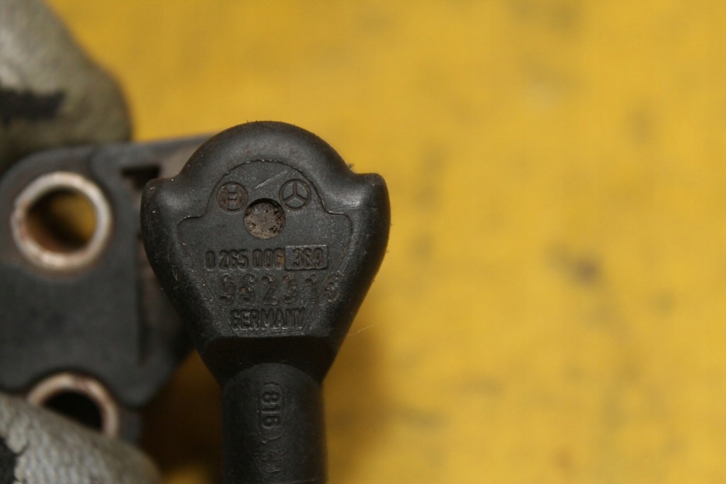 Датчик abs лівий перед a1685400017 1.7 cdi w168 Недорого