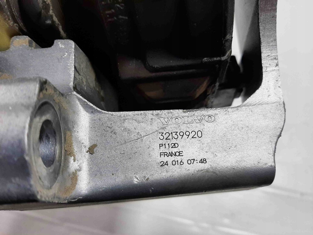 фото №7, Подушка двигателя левая volvo xc40 536 32139920 2.0l hybrid 145kw 2024