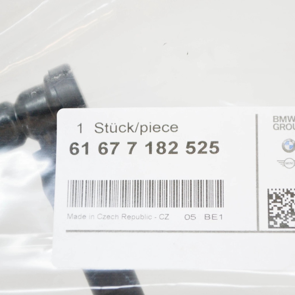 Bmw 5 f10 пабтрубок  чистка фары 61677182525 oem с Разборки