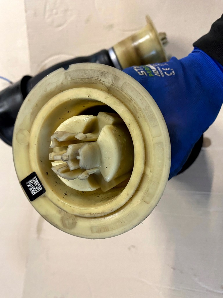 фото №6, Bmw оригінальний номер 6781844 подушка пневмоподушка підвіска l=p f07 gt задня