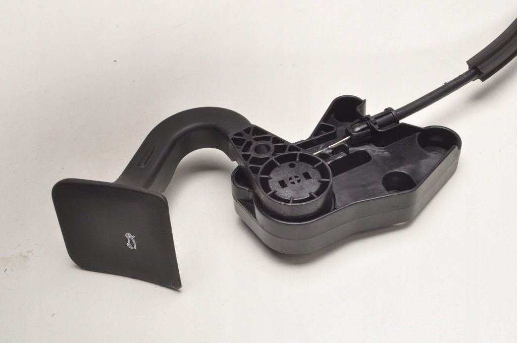 фото №1, Defender l663 трос замка открывания капот 21r