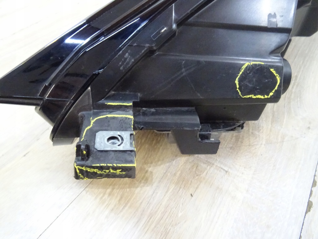 Tesla model 3 / y рестайлінг  full led фара правий перед 1514953-00-e llu в Україні