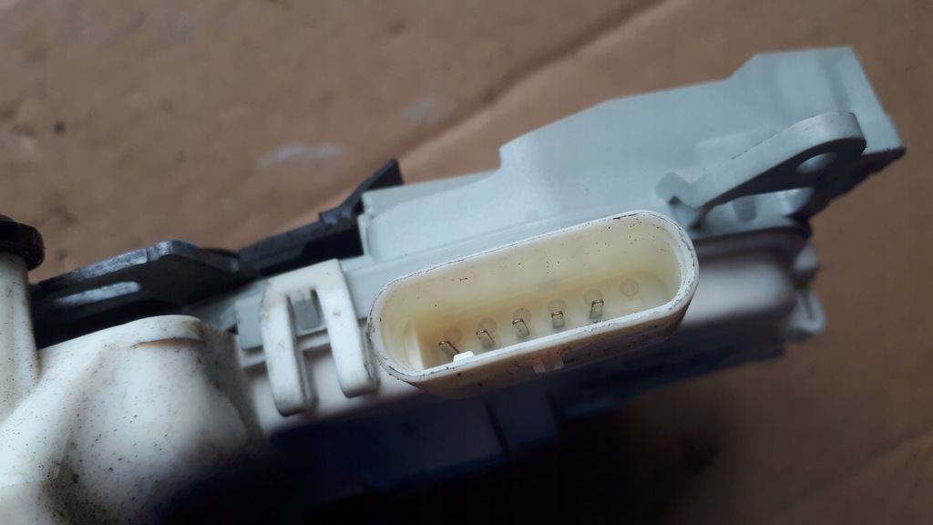 фото №5, Audi оригинальный номер 8k0839015d замок дверь