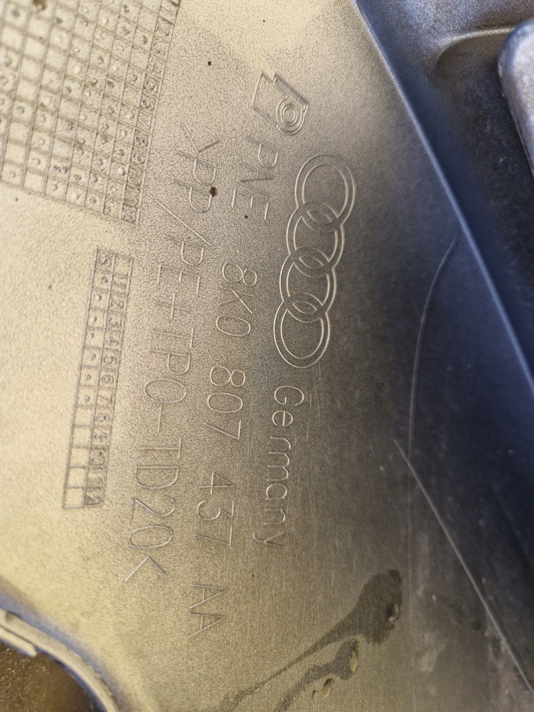 Audi a4 b8 lift бампер перед 8k0807437aa 12- Недорого