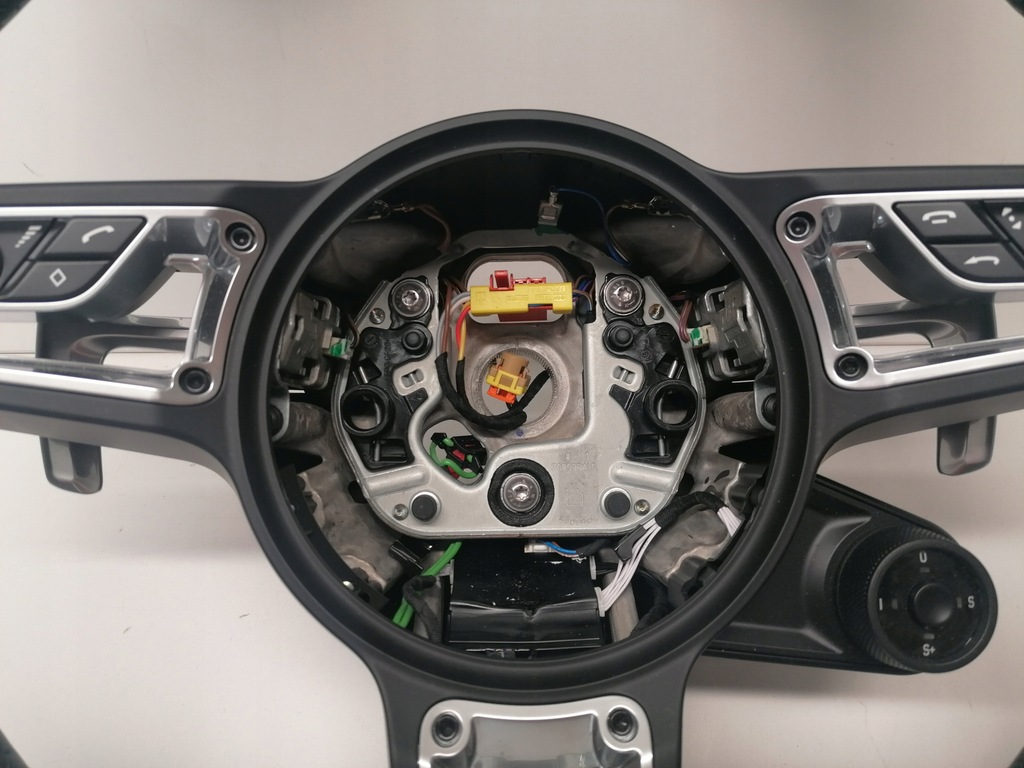 фото №6, Porsche macan 95b воздуховод кожаный оригинал