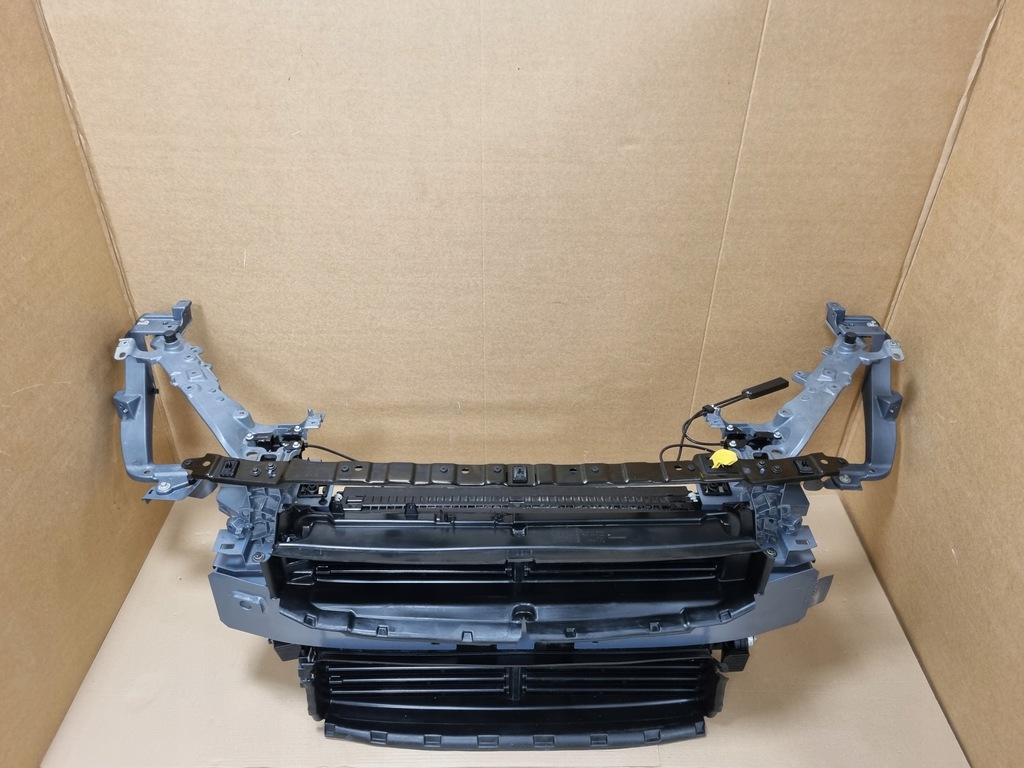 фото №5, Polestar 2 kompletny pas передний радиатор