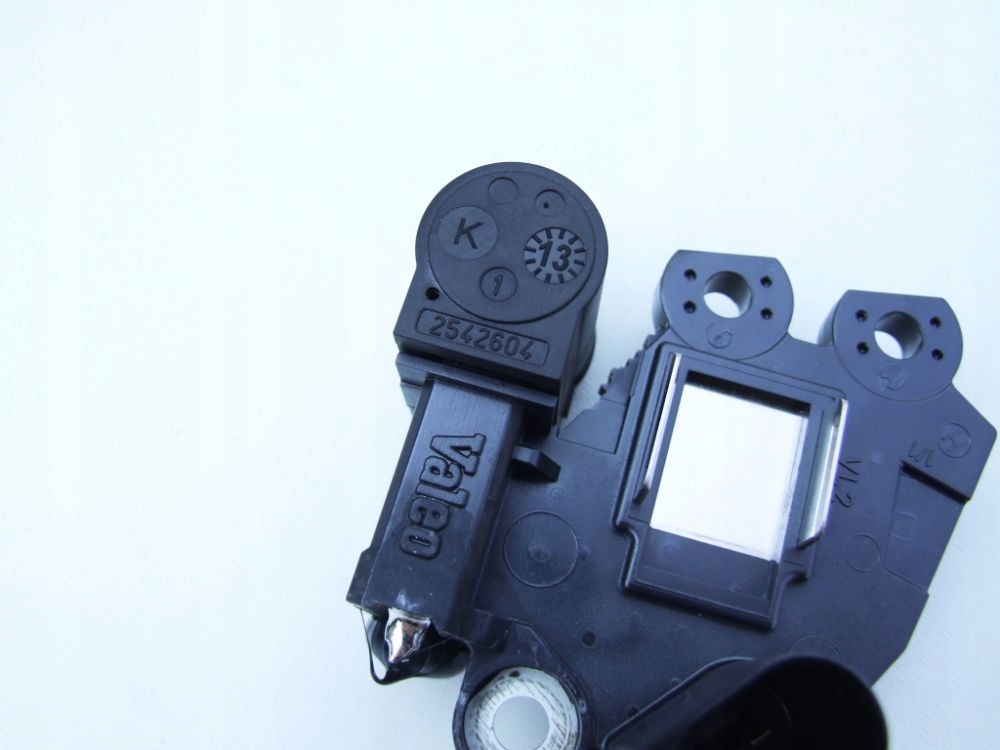 фото №8, Bmw e60 e61 e63 e64 x3 e83 оригинальный регулятор напряжения генератора 170a