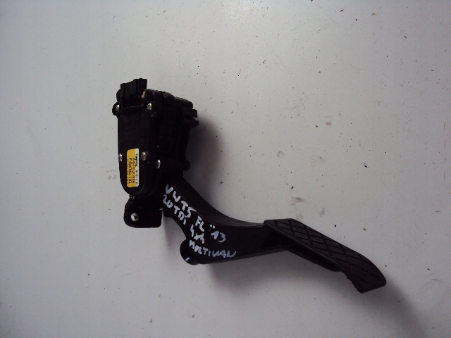 фото №1, Педаль газа vw t5 multivan lift 2009-