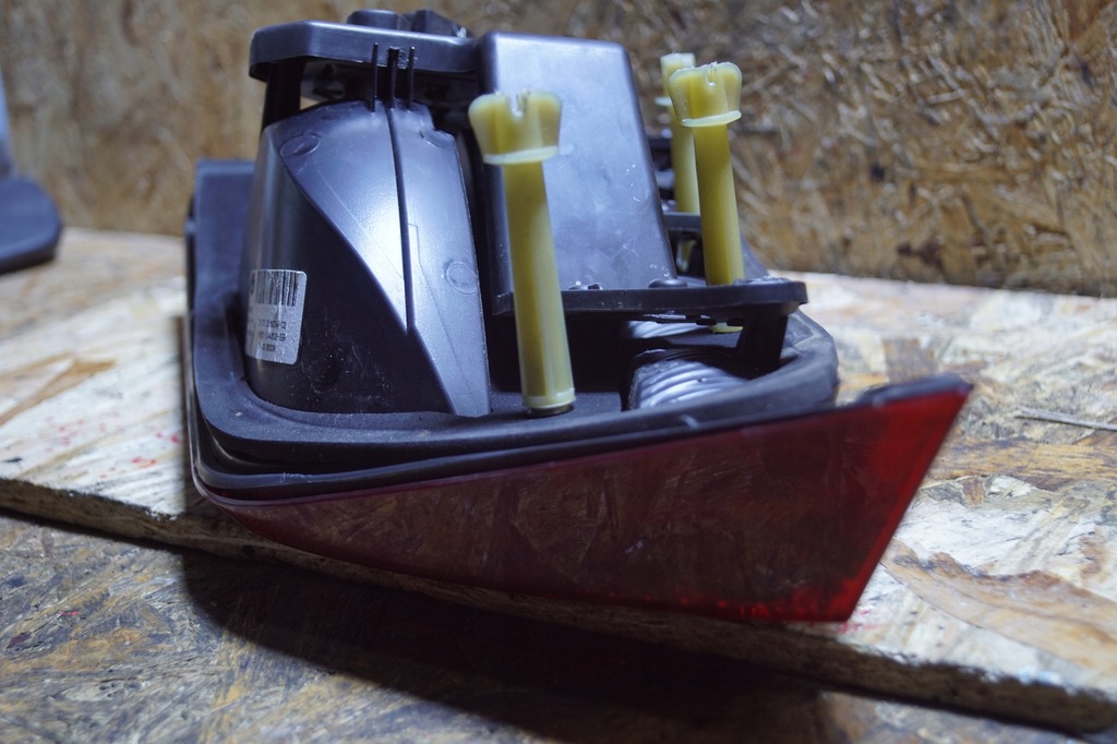 фото №14, Лампа правый задняя ford galaxy mk3 крышка багажника