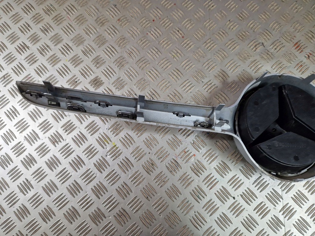 фото №7, Решётка радиатора решётка радиатора mercedes c-klasa w205 amg 2014r-