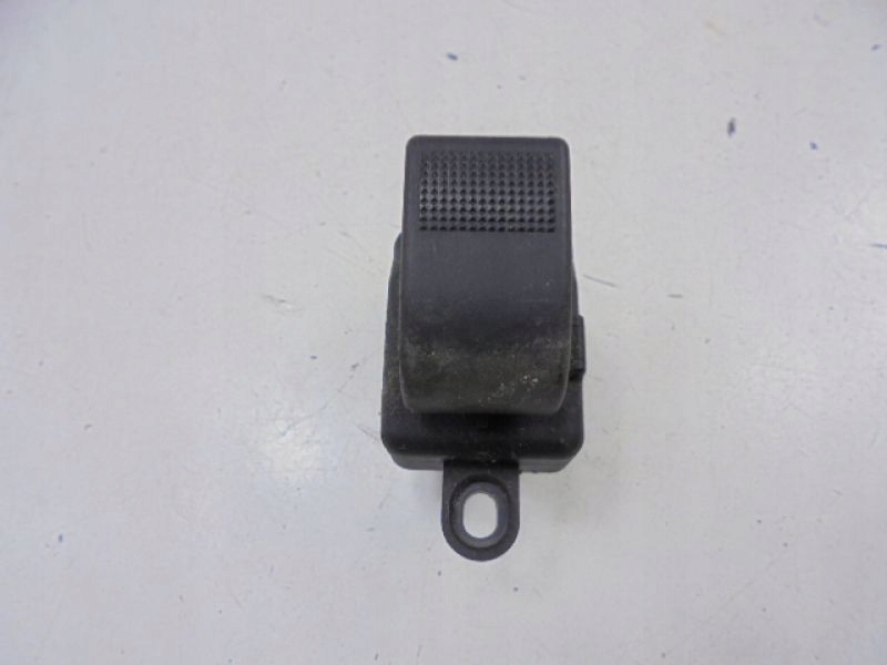 Mazda 2 i dy выключатель стекло задняя левый d39766370 с Разборки