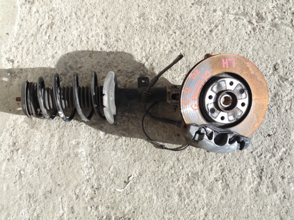 фото №1, Поворотний кулак ліва комплект c4 grand picasso 1.6 bz 12r