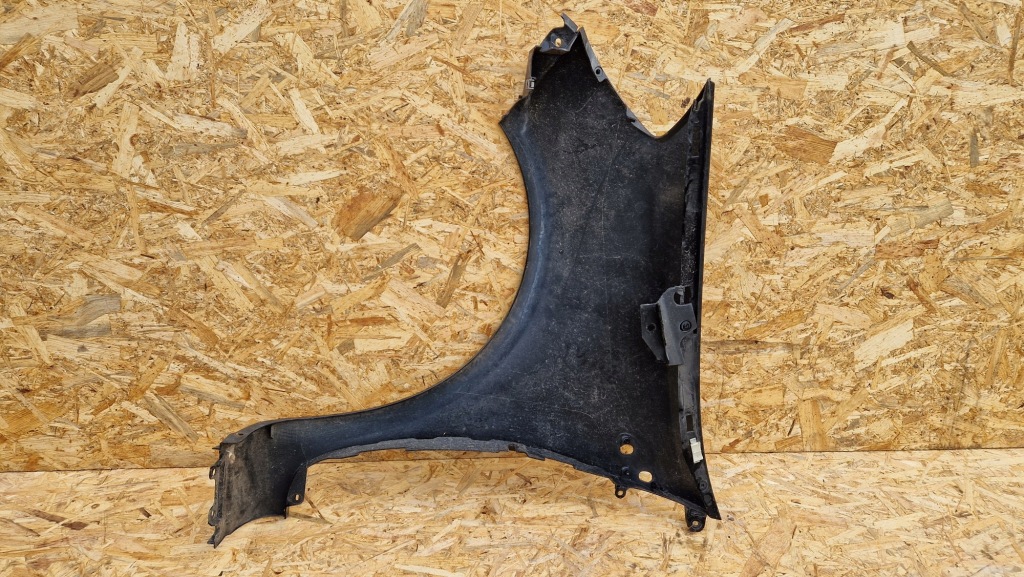 Renault clio 3 3 185 kod lak.nv676 крыло  перед передний правый Киев