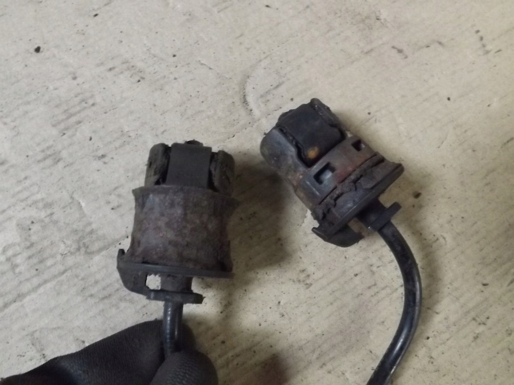 фото №8, Vw passat b5 skoda superb i 1 датчик abs правый левый задняя задний 3b0927807c