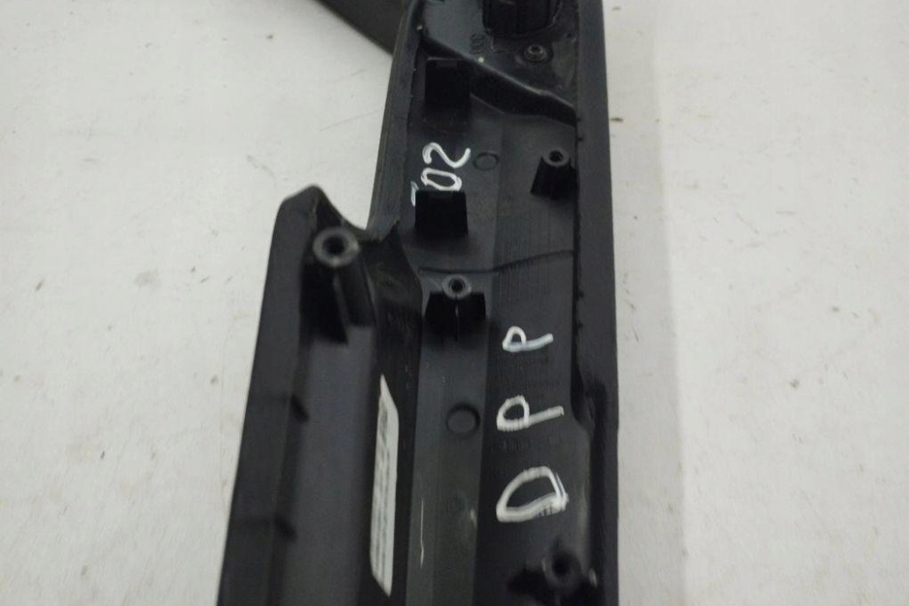 фото №11, Молдинг декоративна обшивка передніх правих двері audi q5 8r 80a867174 2.0l