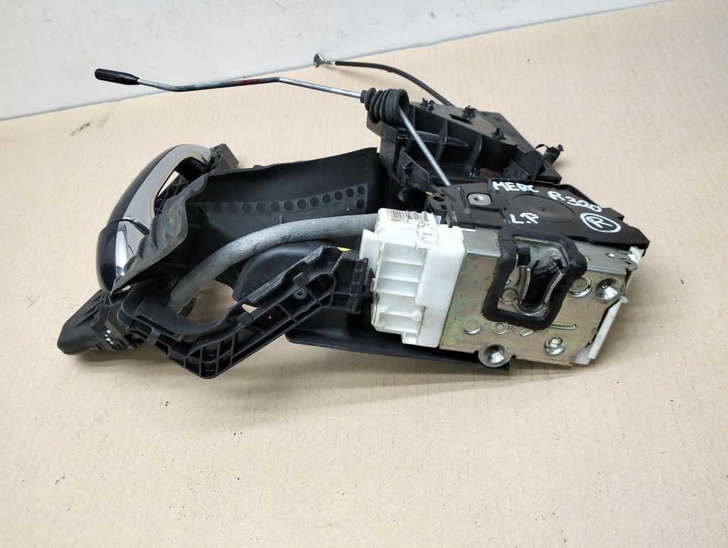 фото №4, Замок двері лівий перед mercedes r-klasa w251 4 pin uk