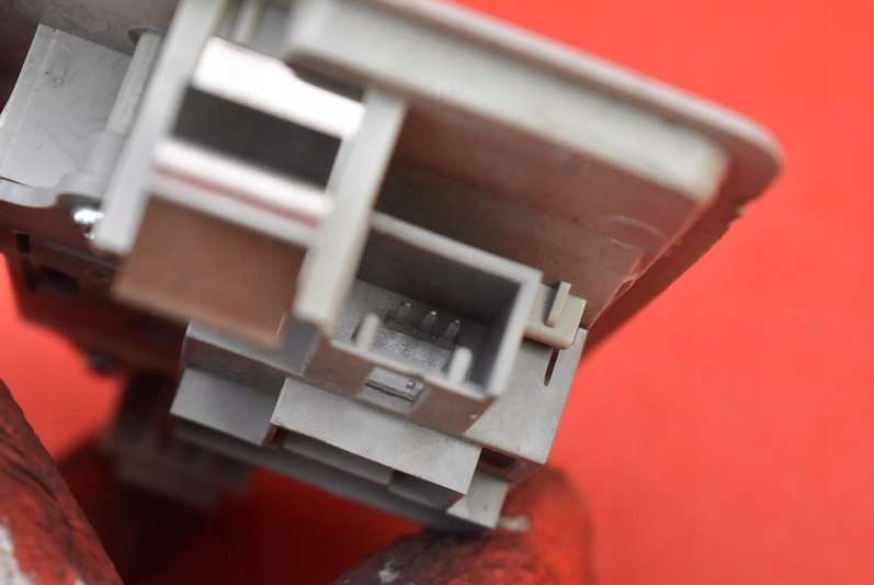 фото №7, Лампа освітлення салону mazda 2 de 08r