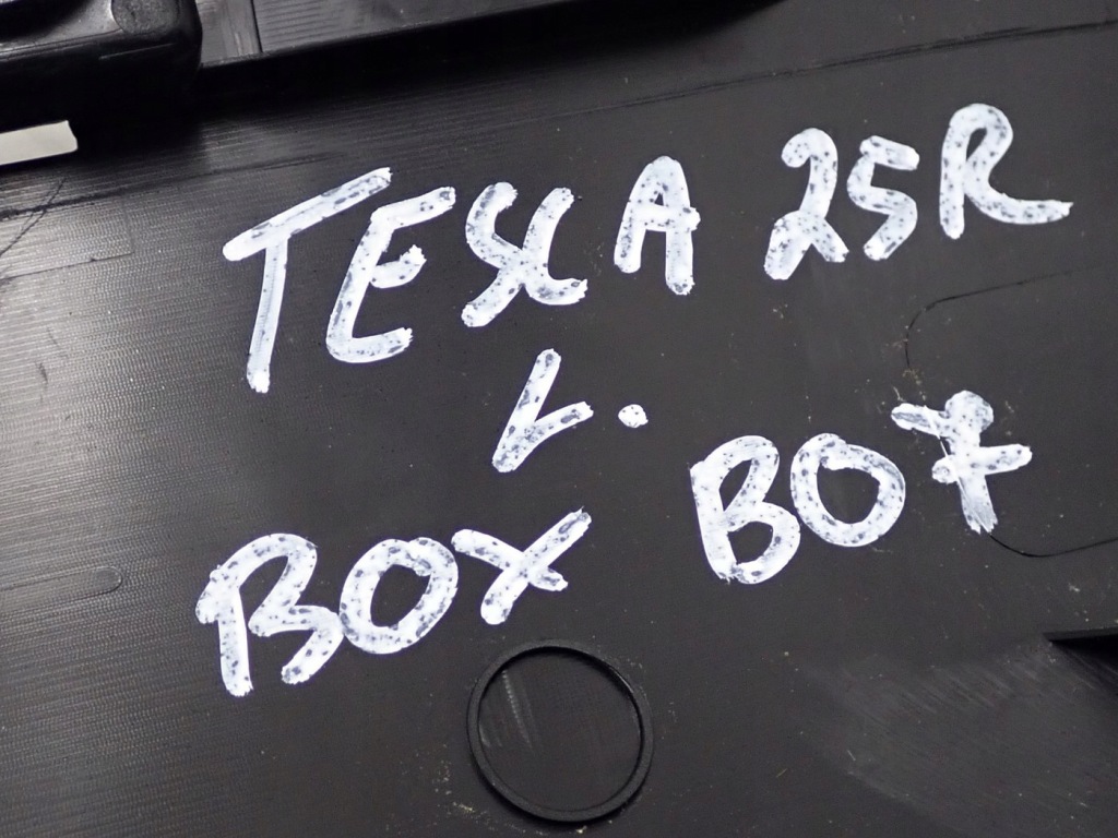 Молдинг накладка порог порог левая левая порог tesla 3 1089828-00-d 1089830 Киев