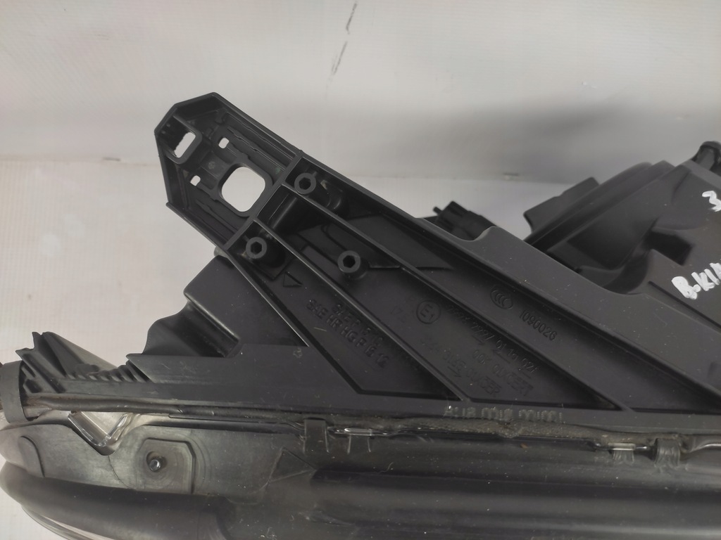 фото №6, Mercedes b-klasa w246 лампа правая перед bi-xenon