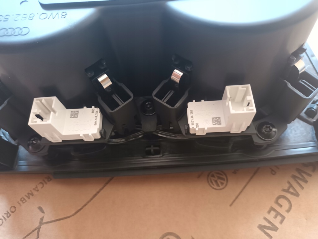 фото №14, Audi a4 b9 a5 f5 защита панель туннель подстаканник 8w1864261c 8w0862533a/b 72km