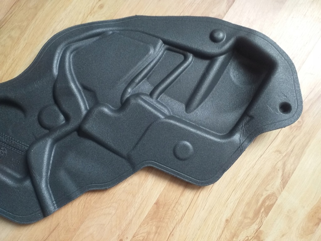 Bmw x1 f48 шумоізоляція двері правий задній 7461346 153747-10 в Україні