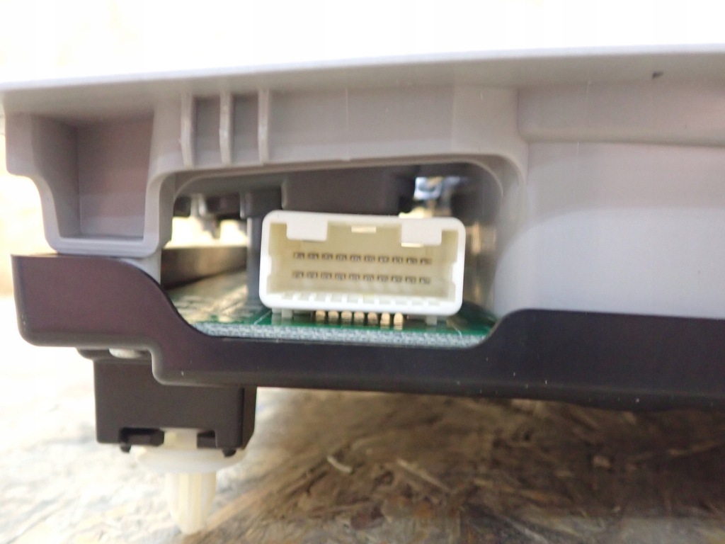 фото №5, Лампа потолочный lexus is iii 200t 300 po lift 2018 europa 1d153-073g