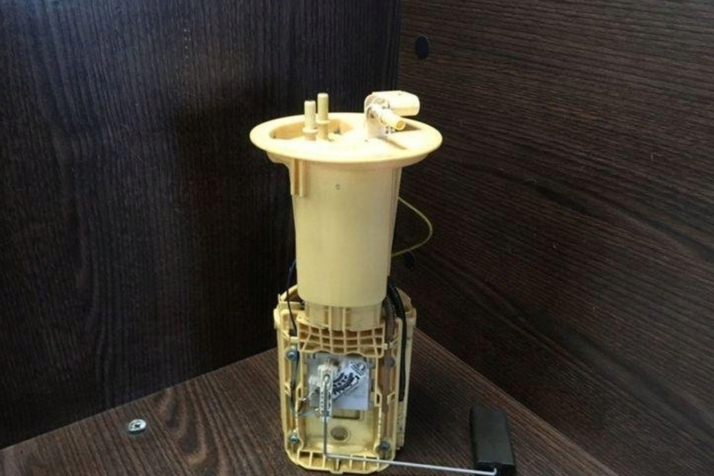 фото №10, Насос бака топлива vw crafter 30-50 flatbed 2f_ 2e0919050g 2.5l дизель