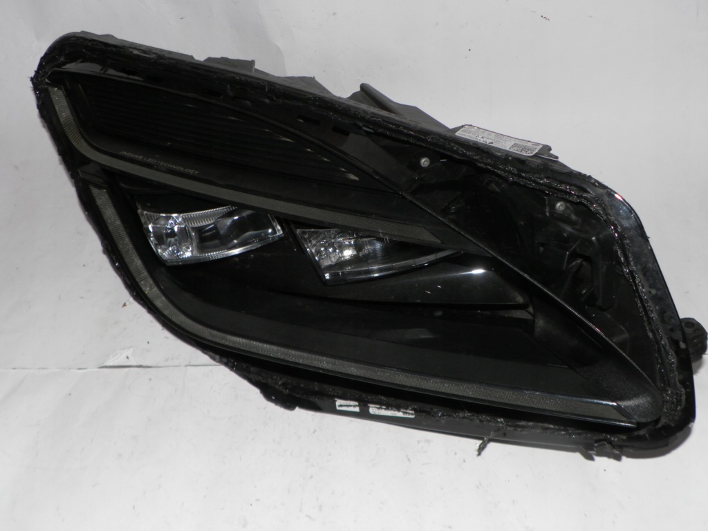 Купить Jaguar e-pace рестайлинг  фара led правый правый  фара m9c3-13w029-ec