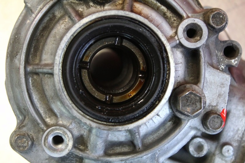 фото №6, Редуктор коробки механічна коробка передач 067015 mitsubishi outlander ii 2.0 di-d 140 km 4x4