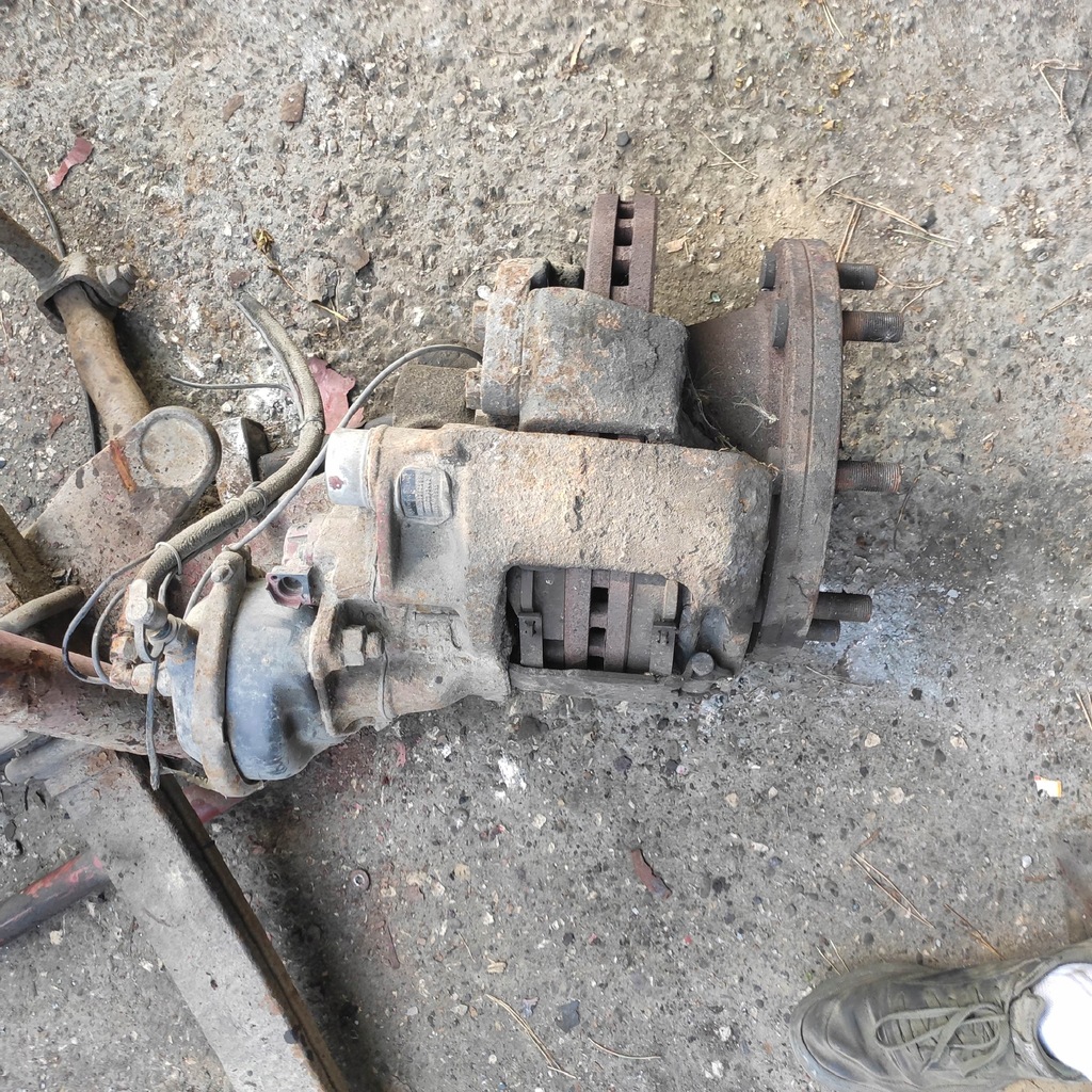 фото №1, Суппорт левый правый перед iveco eurocargo