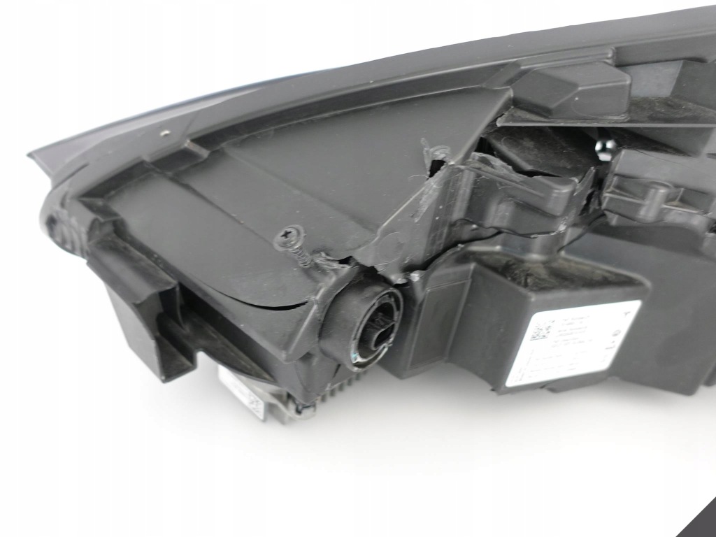 Tesla model 3 y рестайлинг  20- фара+ модуль full led европа в Украине