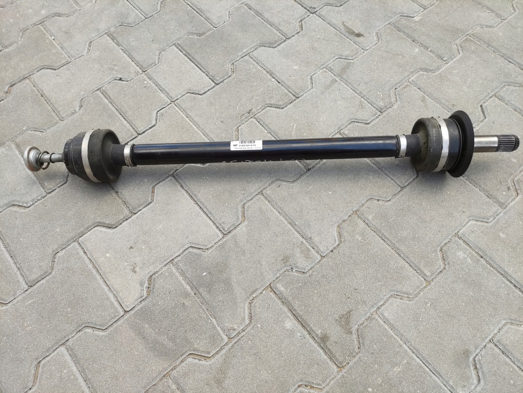 фото №1, Приводной вал задняя задняя правая bmw 5 g30 g31 8664624