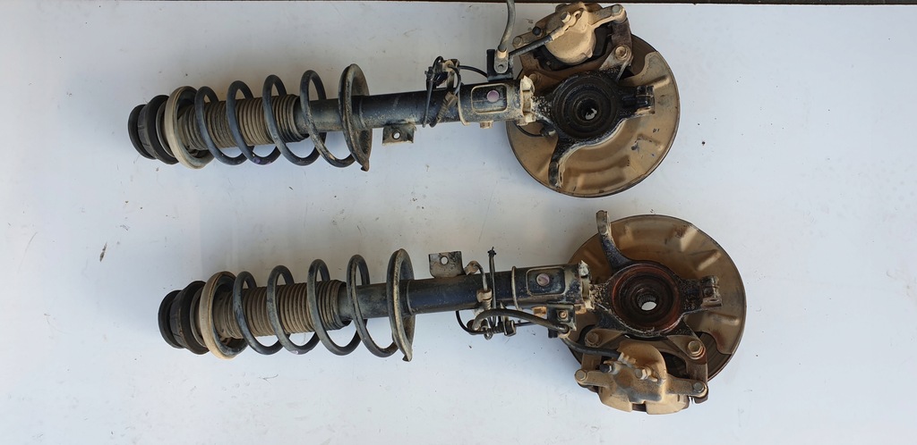 фото №7, Поворотный кулак амортизатор suzuki sx4 sedici 1.9 ddis