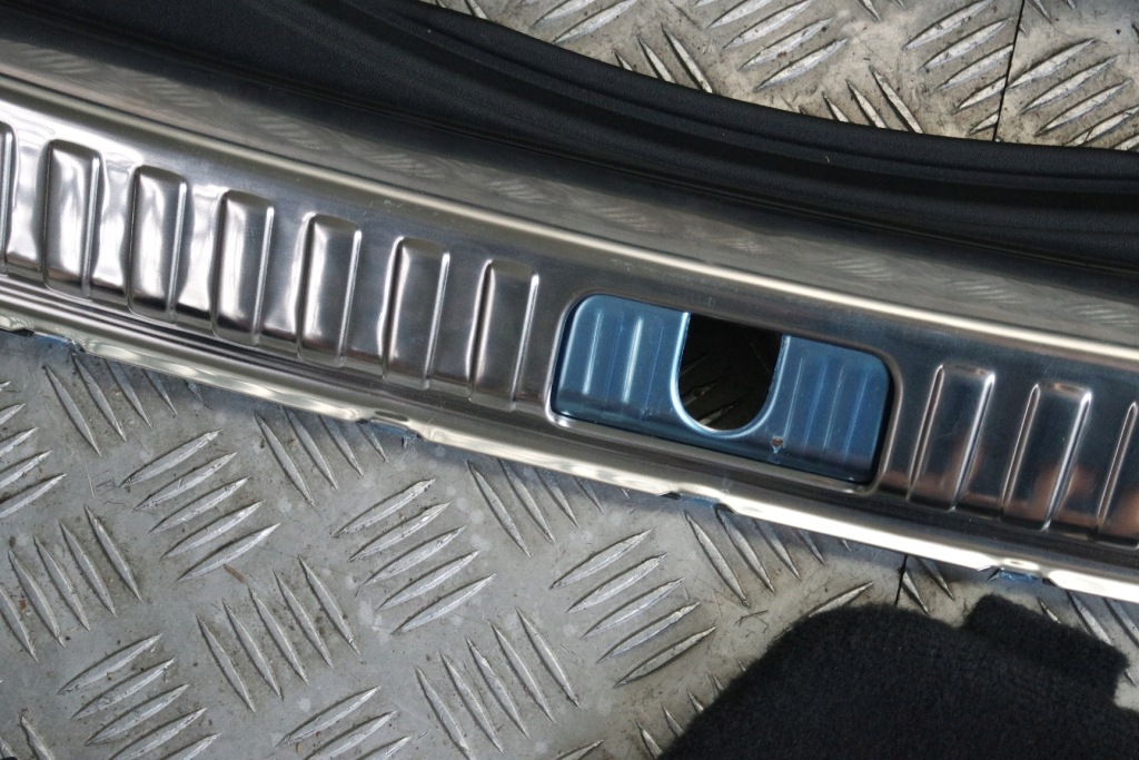 фото №7, Елементи багажника оббивка audi a6 4k