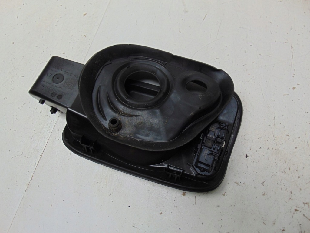 Крышка заливной топлива кронштейн audi a6 новый model 4p0809906 Киев