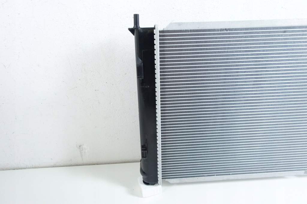 Радіатор води hyundai ix20 kia venga 253101o050 25310-1p050 253101p550 Недорого