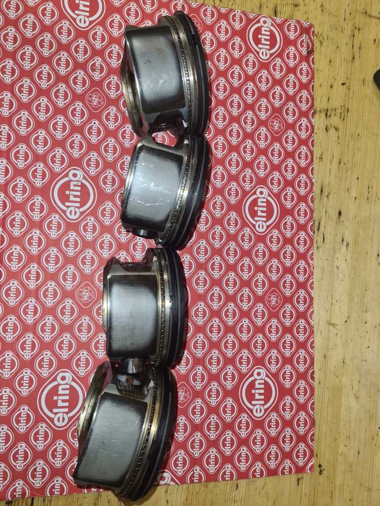 Купити Поршень hummer h2 6.0