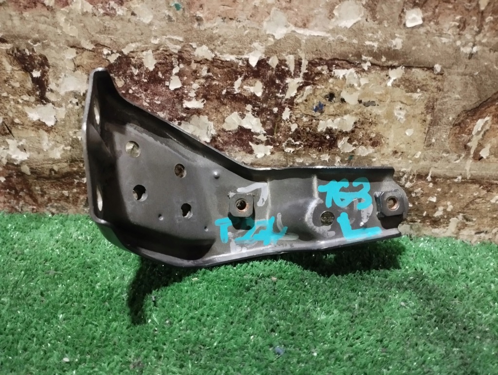 фото №1, Кронштейн кронштейн крила перед ліва toyota avensis t27 09- 1g3