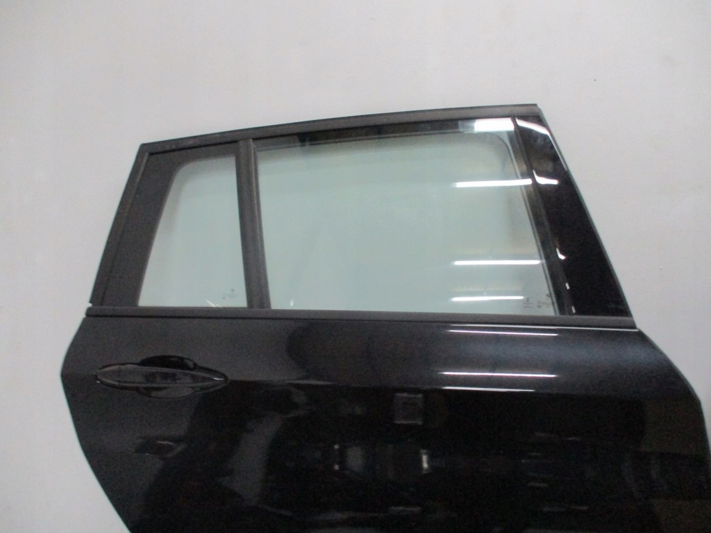 фото №9, Дверь левая задние bmw 2 f46 16r