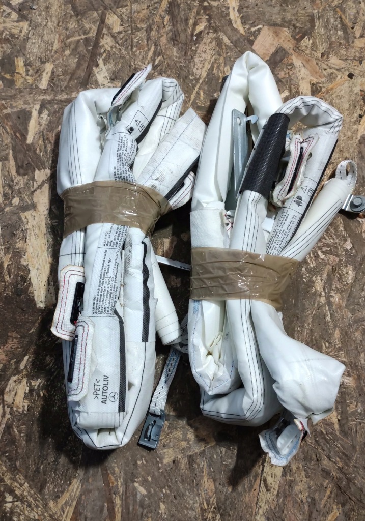 фото №1, Mercedes w292 gle coupe 292 шторка безпеки права оригінал