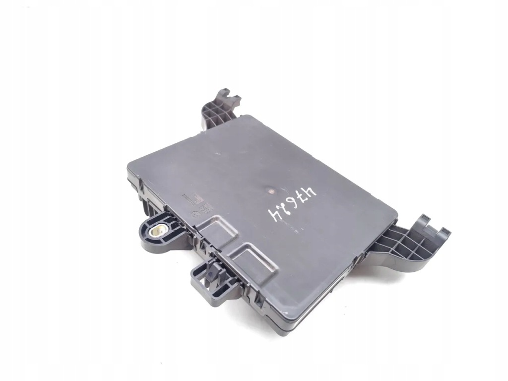 Vauxhall insignia рамка / модуль запобіжників 2.0 cdti дизель 13277321 2010 Оригінал