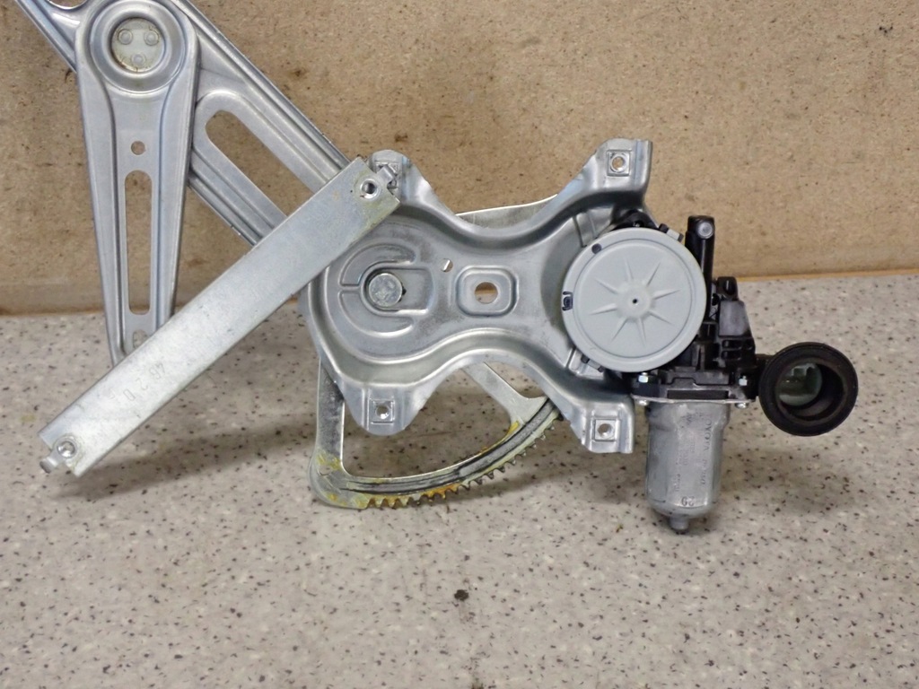 фото №5, Toyota auris 5d 06- підйомник скло передній правий