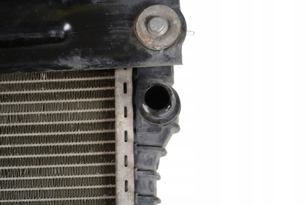 фото №3, Alfa romeo stelvio 2017 радиатор