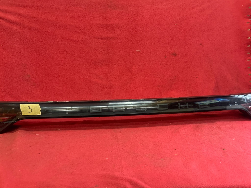 фото №1, Porsche cayenne лампа задня 9y0945081ab