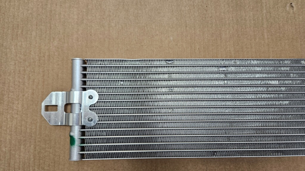 фото №7, Радиатор масла vw touareg audi q7 7l0317021 nowa