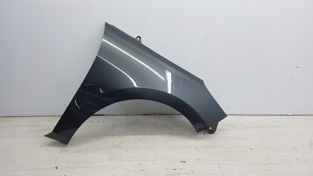 фото №1, Ford fiesta mk 8 крила правий перед