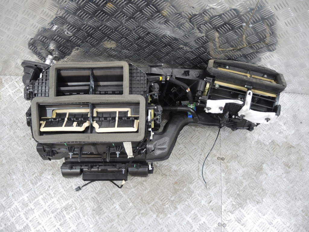 Купити Alfa romeo giulia обігрівач повітродувка 0505374800